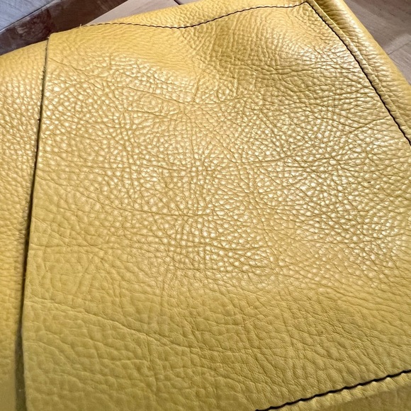 Portland Leather Goods Pomelo medium zip tote with Black handles, new - Picture 6 of 6